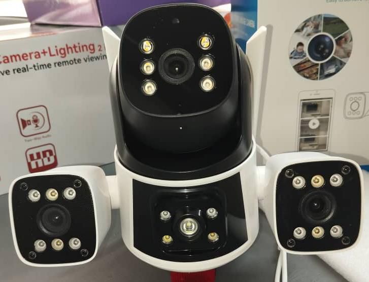 دوربین ۳لنز سیم کارتی،دید درشب رنگی،صدای دوطرفه،آلارم دوزدگیر،۱لنز چرخشی۳۶۰درجه،دولنز ثابت قابلت تنظیم به هرجرعت،کیفیت۵مگاپیکسل،نرم افزار اوکم،ضدآب،تعقیب سوژه،صدای دوطرفه